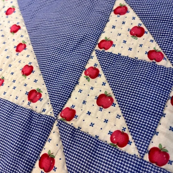 Vintage Hand Quilted Patchwork Wall Hanging or Table Topper | Apple Pattern - Picture 5 of 7